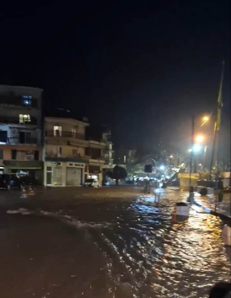 Κακοκαιρία στην Πιερία: Διακοπή της κυκλοφορίας σε δύο σημεία