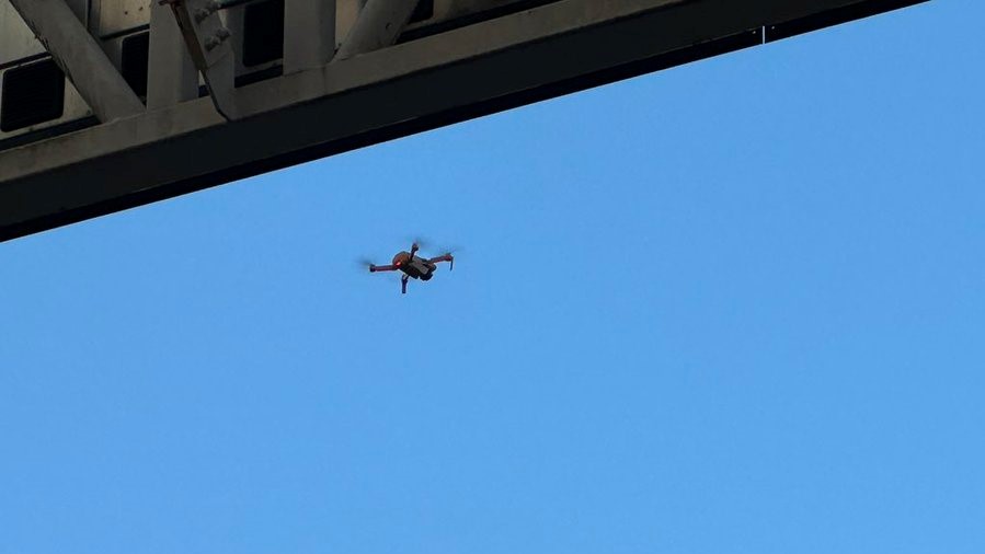 Ματς της Premier League διακόπηκε προσωρινά λόγω drone!
