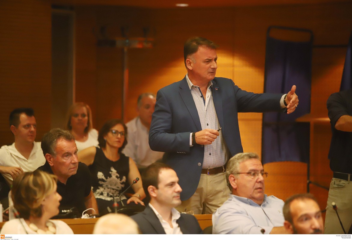 Τα τρία σενάρια για τον Βασίλη Γάκη