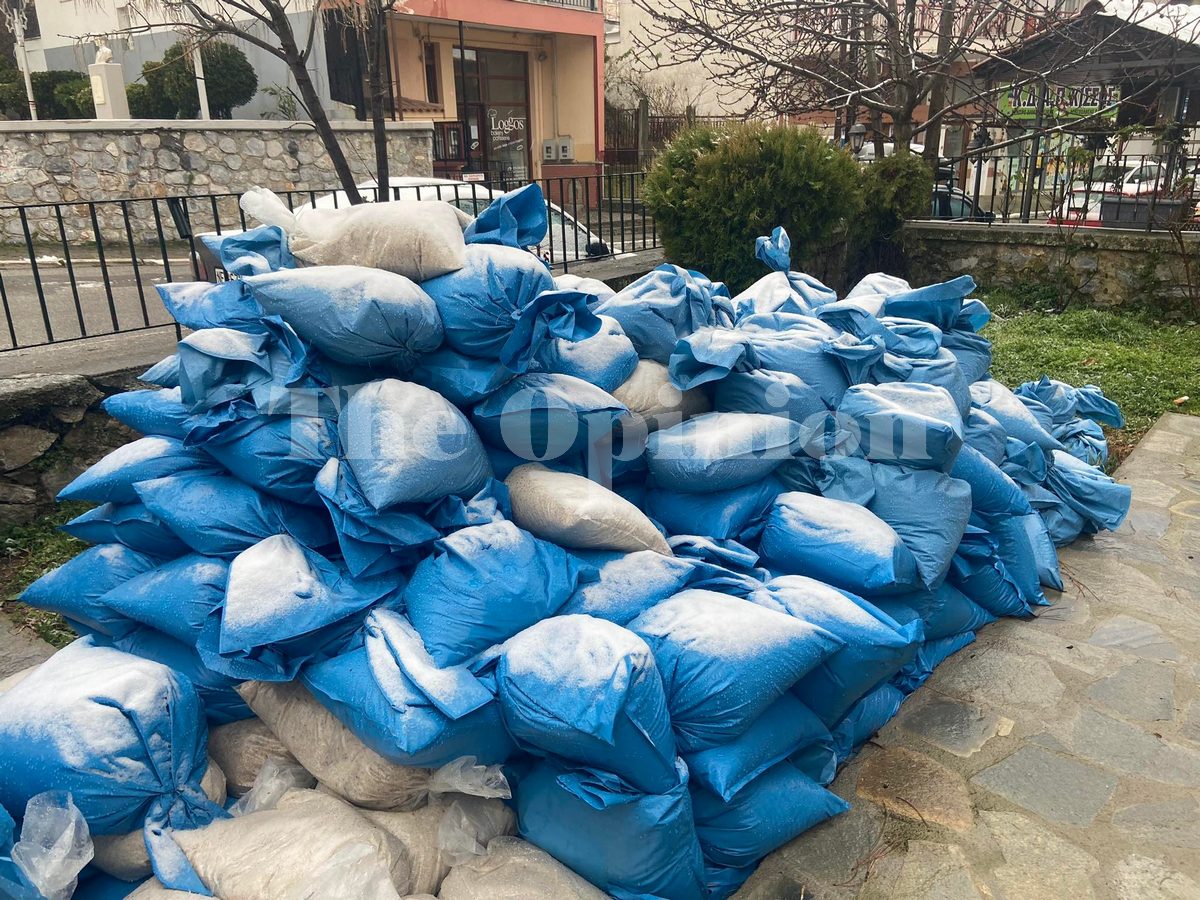 Θεσσαλονίκη: Επί ποδός οι δήμοι για την κακοκαιρία – Τηλέφωνα επικοινωνίας σε περίπτωση ανάγκης