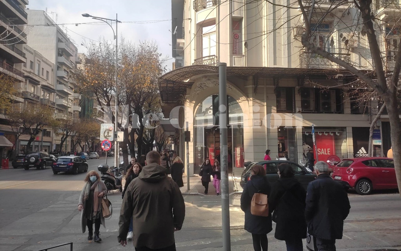 ΕΣΘ: Χωρίς νόημα και εμπορικό ενδιαφέρον τα ανοιχτά καταστήματα τις Κυριακές