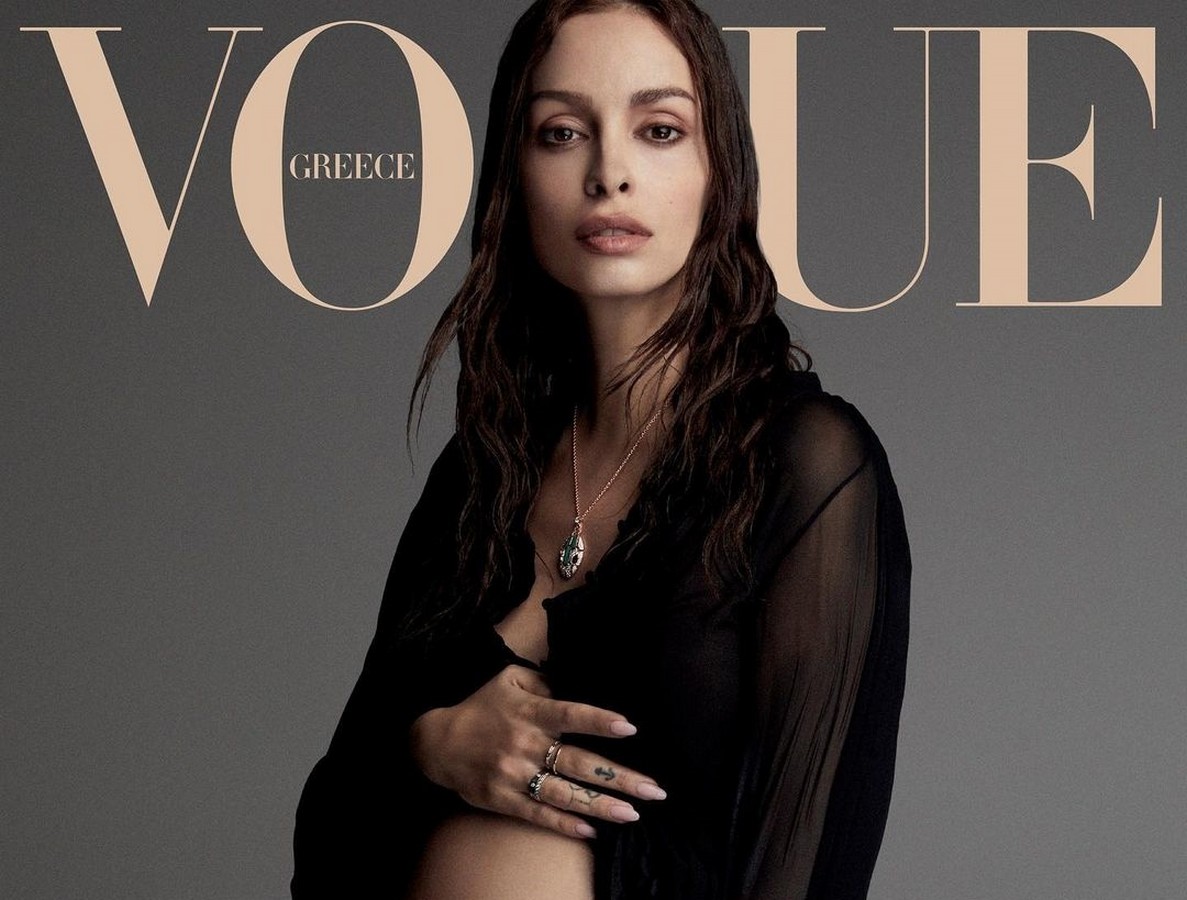 Η εγκυμονούσα Ελένη Φουρέιρα φωτογραφίζεται για τη VOGUE (ΦΩΤΟ)