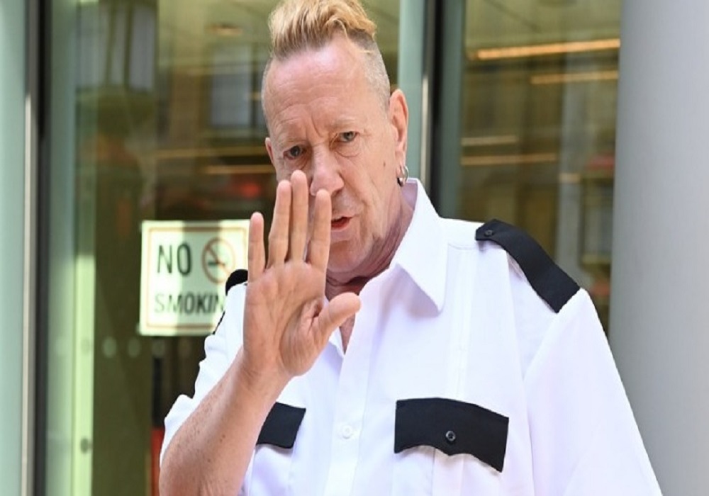 Eurovision: Κάνει την έκπληξη και θέλει να συμμετάσχει ο πρώην τραγουδιστής των Sex Pistols