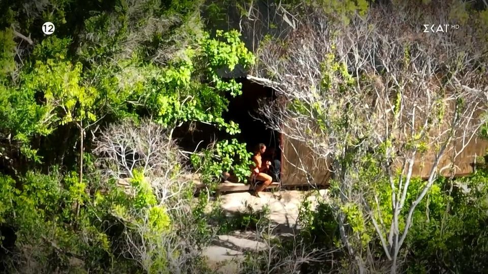 Survivor: Καρολίνα και Μάριος Πρίαμος «πιάστηκαν στα πράσα» (VIDEO)