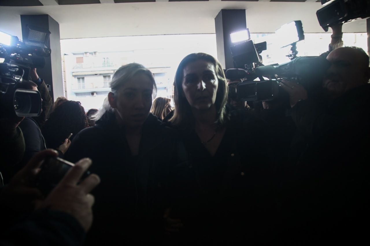 δίκη, μητέρα,