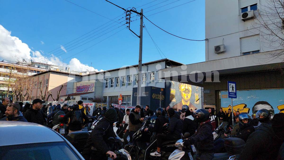 «Στοπ» της αστυνομίας στη μηχανοκίνητη πορεία οπαδών του Άρη