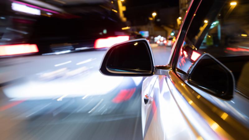 Αυτό είναι το αξεσουάρ του αυτοκινήτου που αυξάνει την ασφάλεια τη νύχτα