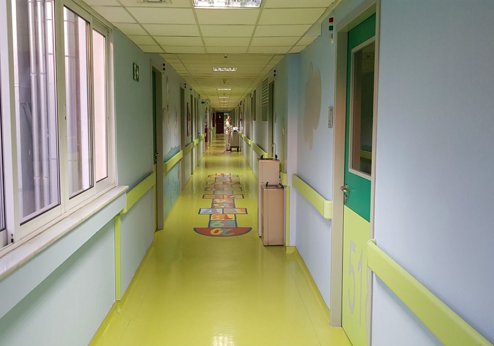 «Μάχη» για τον 13χρονο που τραυματίστηκε σοβαρά από challenge στο Tik Tok (VIDEO)