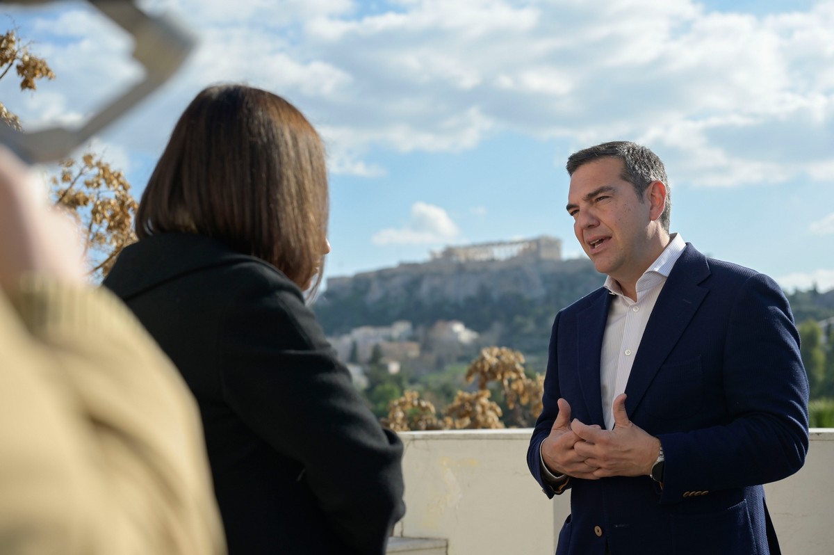Τσίπρας για Γλυπτά Παρθενώνα: «Δεν μπορείς να δανειστείς κάτι που σου ανήκει και σου το έχουν κλέψει»