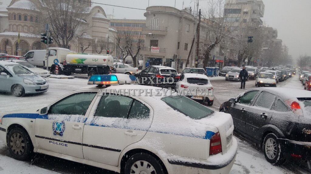 Σαν σήμερα ο χιονιάς στη Θεσσαλονίκη που πάγωσε τις αλατιέρες του Μπουτάρη (ΦΩΤΟ+VIDEO)