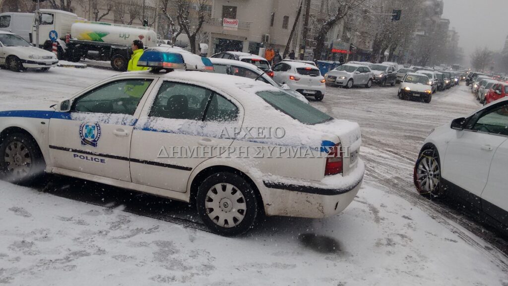 Σαν σήμερα ο χιονιάς στη Θεσσαλονίκη που πάγωσε τις αλατιέρες του Μπουτάρη (ΦΩΤΟ+VIDEO)