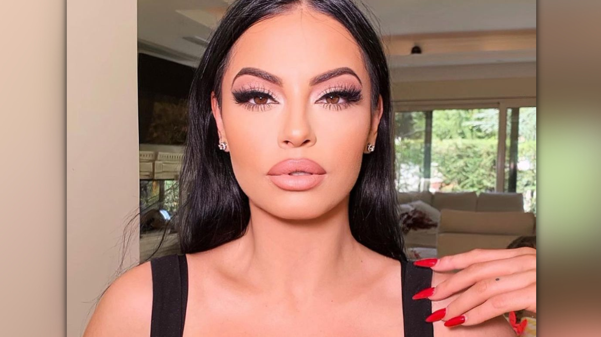 Ξεσπά η Δήμητρα Αλεξανδράκη: «Αν είστε άντρες, ελάτε να με βρείτε» (Video)