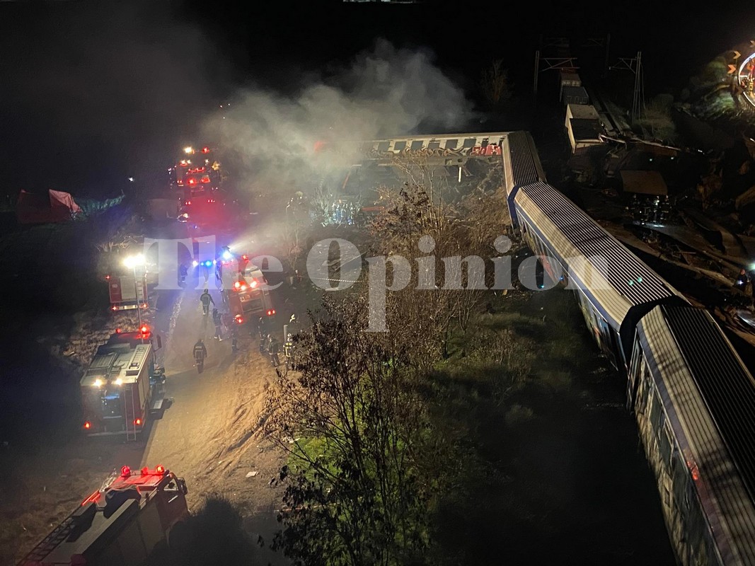 Το TheOpinion στο σημείο της σύγκρουσης: Εικόνες από τα συντρίμμια (ΦΩΤΟ+VIDEO)