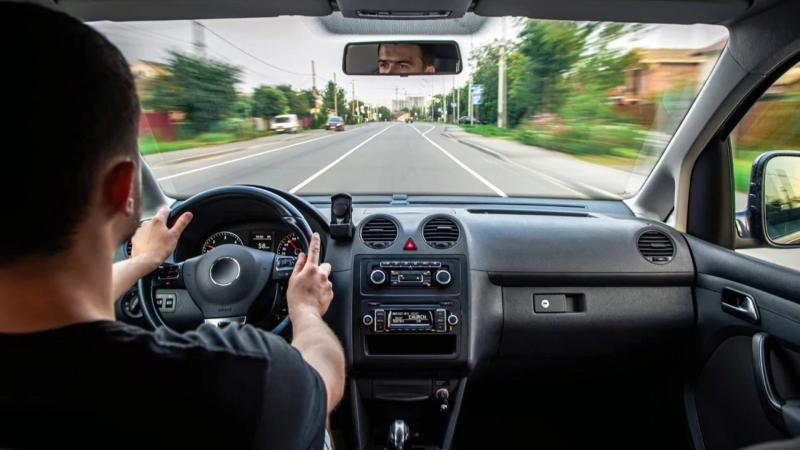 Αυτό είναι το λάθος που κάνουν οι οδηγοί όταν σβήνουν τον κινητήρα του αυτοκινήτου