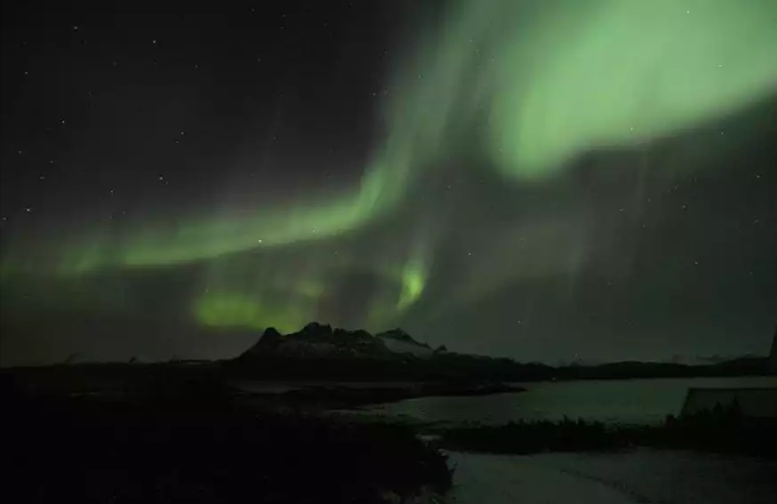 Εντυπωσιακή ανακάλυψη: Επιστήμονες εντόπισαν ορατό σέλας σε δορυφόρους του Δία