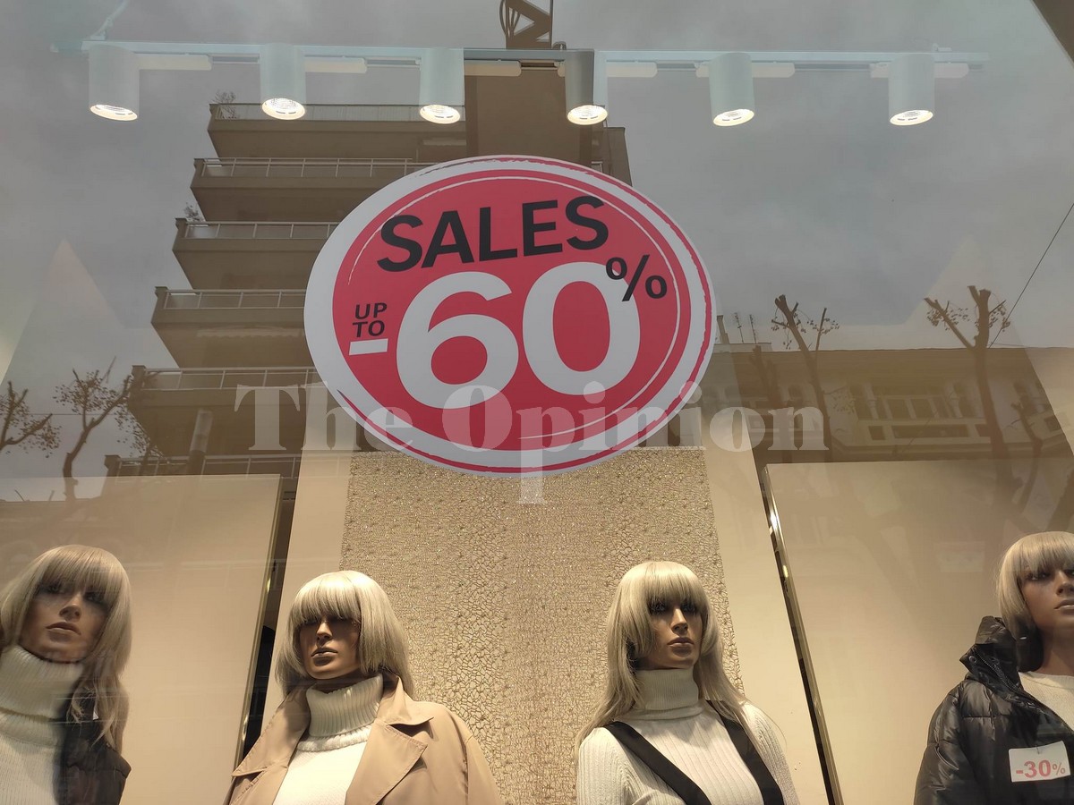 «Ταφόπλακα» οι εκπτώσεις για τις επιχειρήσεις – Έρχονται λουκέτα