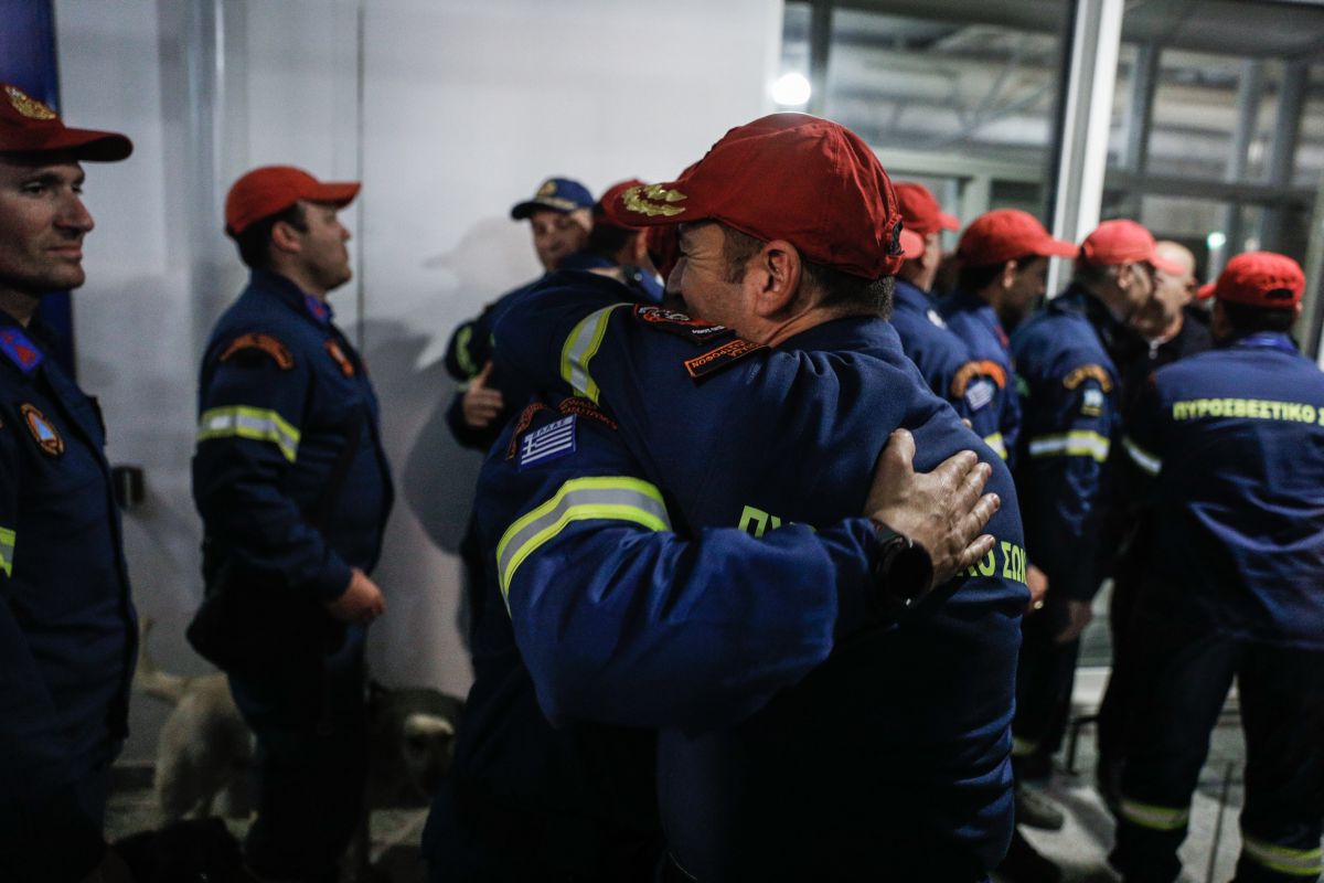 Επέστρεψε από την Τουρκία η Ελληνική Αποστολή Έρευνας και Διάσωσης (ΦΩΤΟ)
