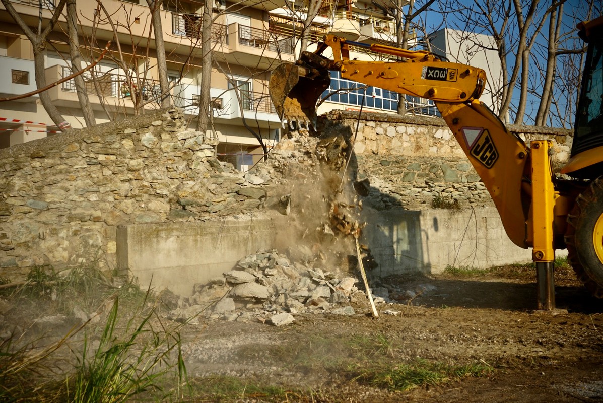 Θεσσαλονίκη: Προχωρά το Μουσείο Ολοκαυτώματος – Μπήκαν μπουλντόζες στην Κωλέττη (ΦΩΤΟ)
