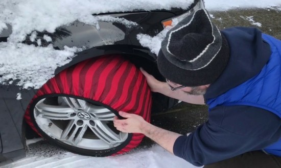 Οδήγηση στο χιόνι: Χιονοαλυσίδες vs Χιονοκουβέρτες – Ποιο εξάρτημα προσφέρει μεγαλύτερη ασφάλεια