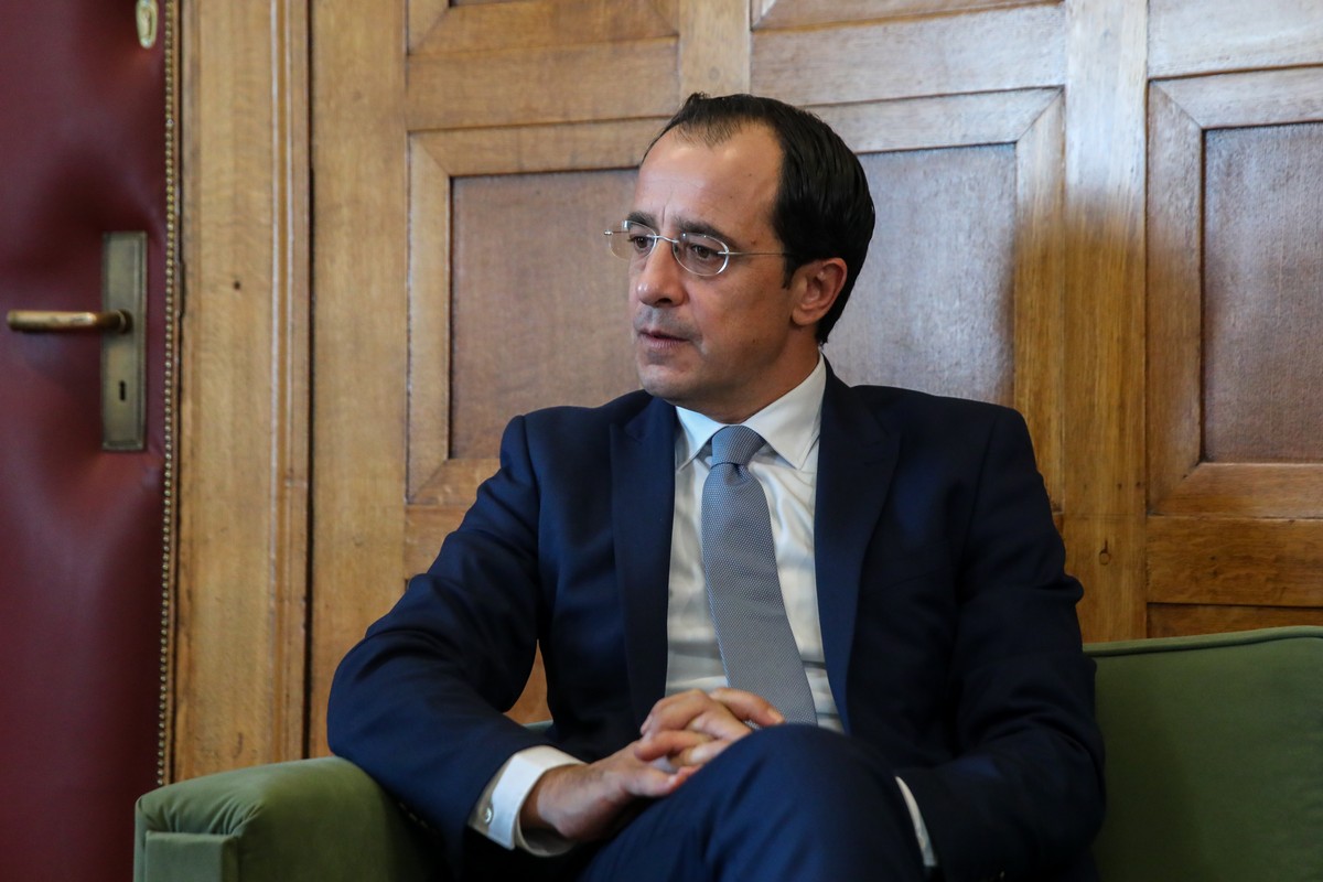 Σάλος στην Κύπρο: Κυκλοφόρησε βίντεο με διαλόγους για μίζες στο προεδρικό – «Προϊόν λάσπης», λέει η Λευκωσία (VIDEO)