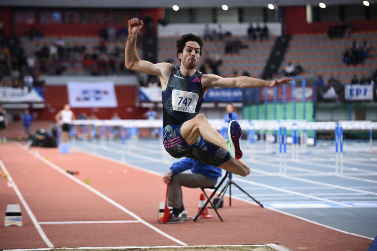 Τεντόγλου: Έκανε άλμα 8,20 και γνώρισε την αποθέωση στο ΣΕΦ (video)
