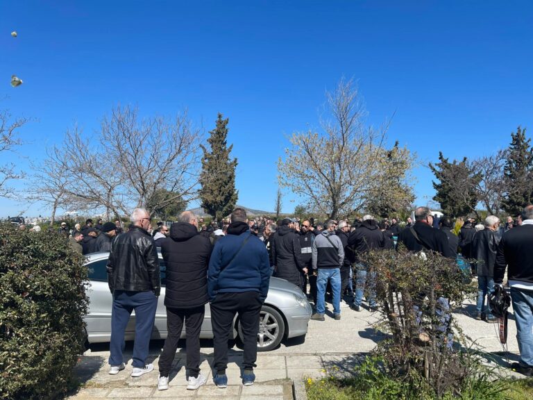 Μάκης «Μανάβης»: Ο κόσμος του ΠΑΟΚ είπε το δικό του αντίο στον Στρατηγό! (ΦΩΤΟ)