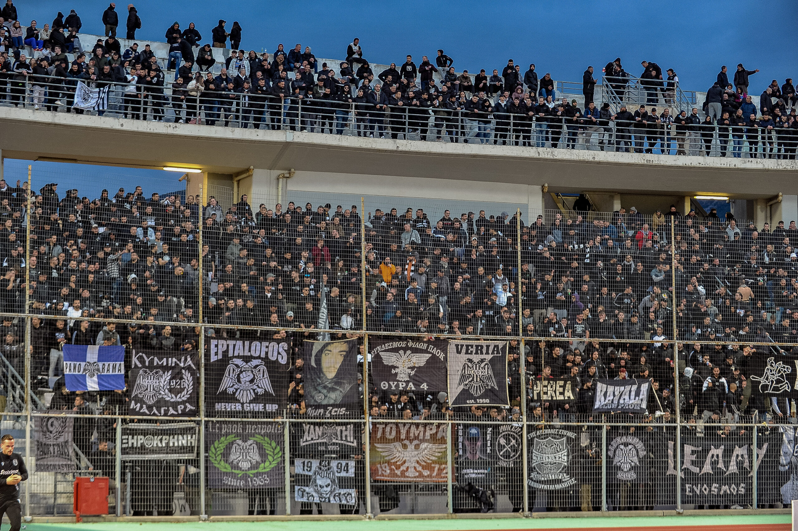 Βόλος – ΠΑΟΚ: Έκαναν το Πανθεσσαλικό… Τούμπα οι φίλοι του Δικεφάλου (ΦΩΤΟ + ΒΙΝΤΕΟ)