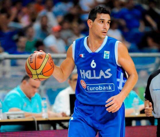 Τα συλλυπητήρια και η… αυτονόητη ερώτηση του Νίκου Ζήση για το τραγικό συμβάν (ΦΩΤΟ)