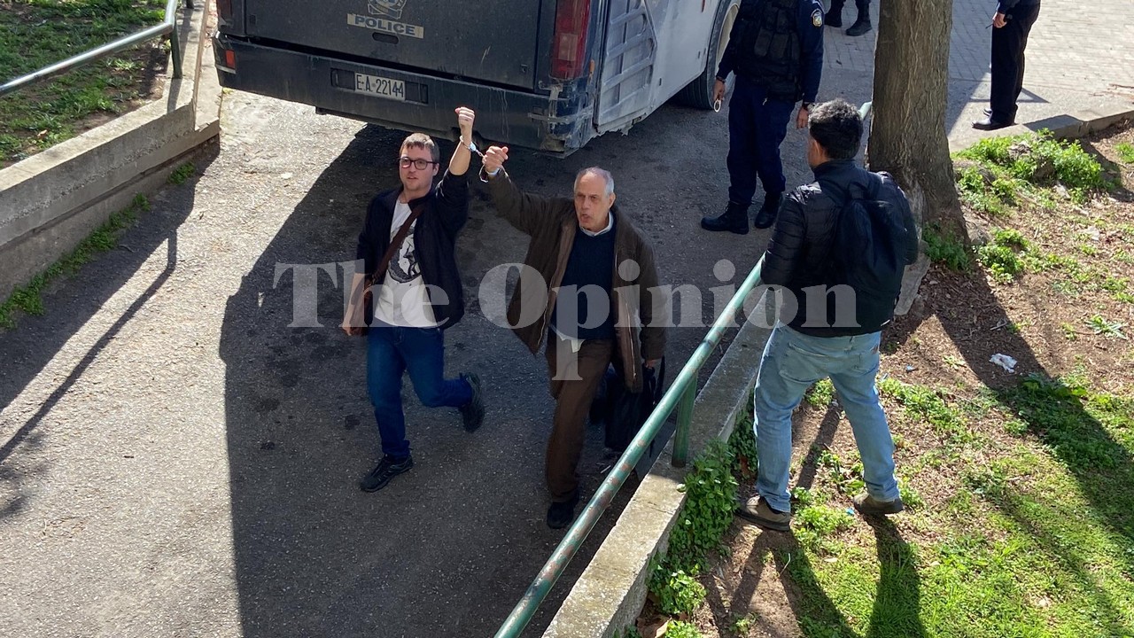 Κοιτάμε Μπροστά,