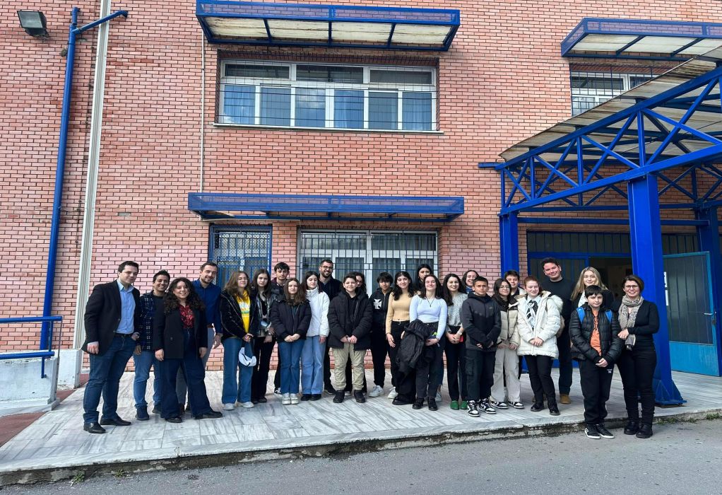 Θεσσαλονίκη: Μαθητές σε ρόλο…δικαστών και δικηγόρων στο πλαίσιο προγράμματος εικονικών δικών (ΦΩΤΟ)