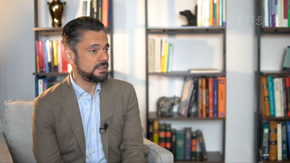 Παπαδημητριάδης: Γιατί δεν πρέπει τα μικρά παιδιά να παρακολουθούν ειδήσεις (VIDEO)