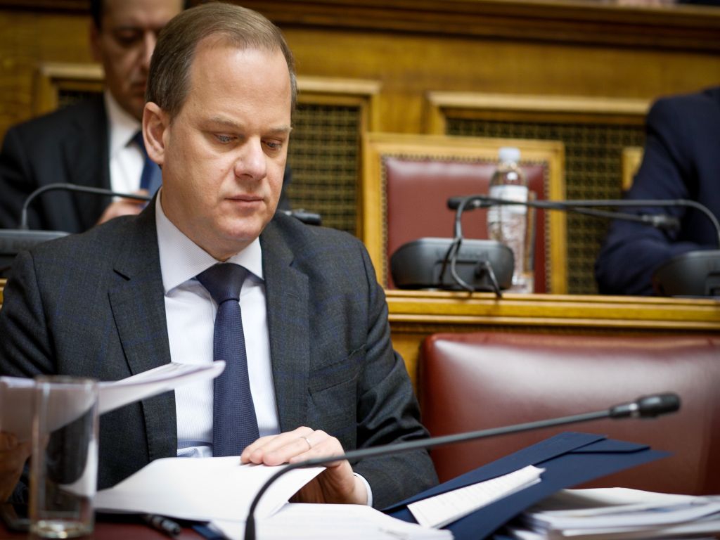 ΝΔ: «Υπόθεση όλων των βουλευτών η παραπομπή Καραμανλή» – Η τακτική ενόψει πιθανών διαρροών