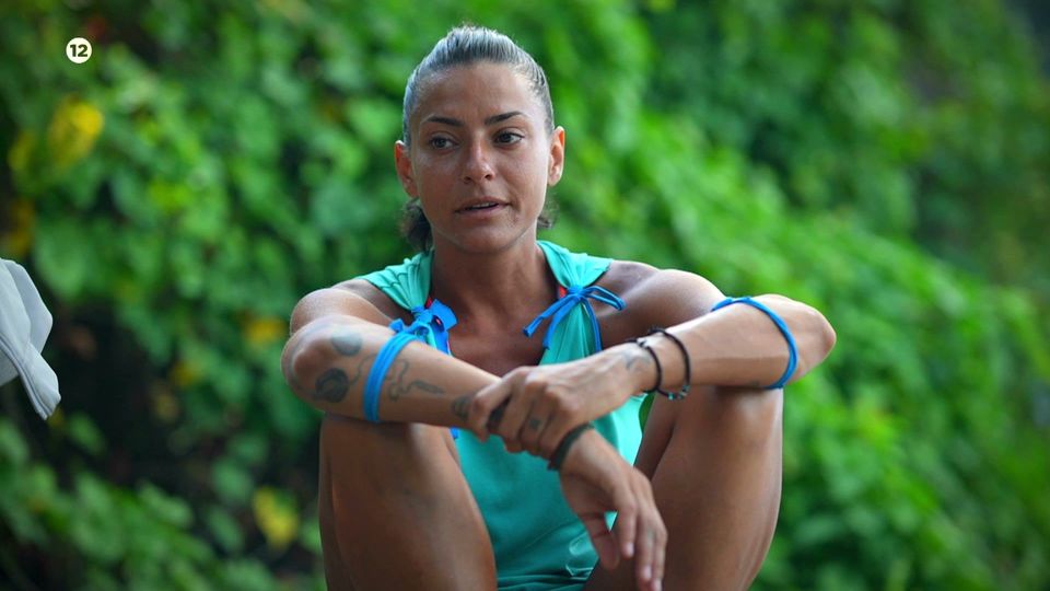 Survivor: Ο Τάκης επιτίθεται στην Μελίνα – «Ύπουλο πλάσμα» (VIDEO)