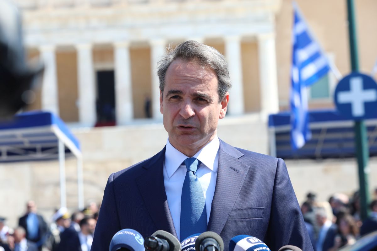 Μητσοτάκης: Στη σκιά μιας εθνικής τραγωδίας ο σημερινός εορτασμός (VIDEO)