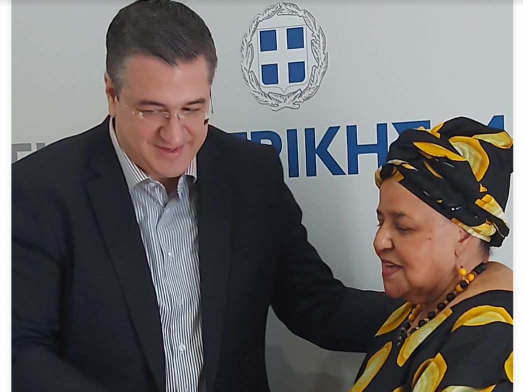 Τον ΟΛΘ επισκέφθηκε η Πρέσβης της Νότιας Αφρικής (ΦΩΤΟ)