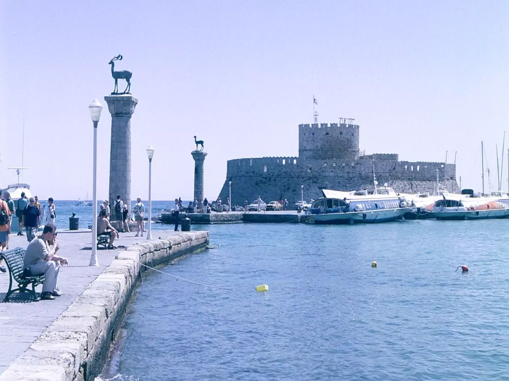 Τα 10 νησιά του Αιγαίου που οι Τούρκοι θα μπορούν να επισκέπτονται με διαδικασίες express όλο τον χρόνο