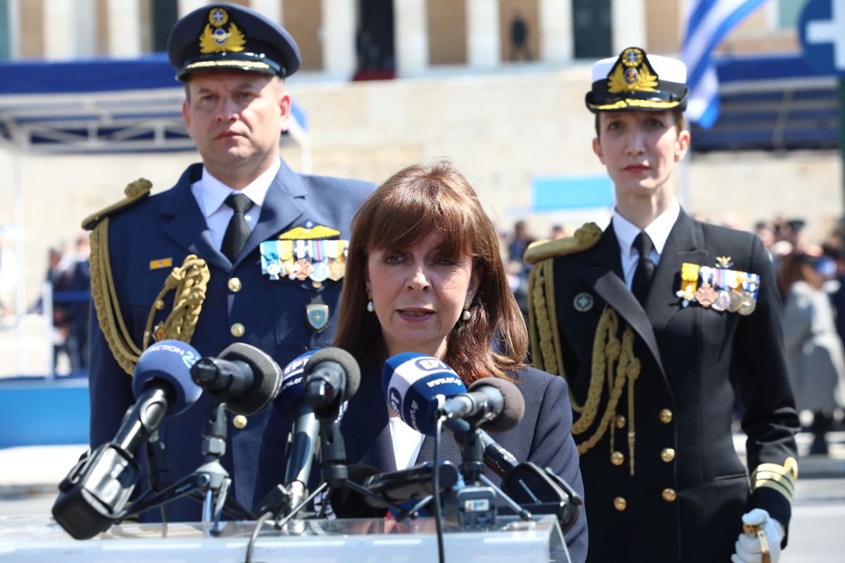 Σακελλαροπούλου για 25η Μαρτίου: Χρέος μας να φανούμε αντάξιοι των ηρωικών προγόνων μας