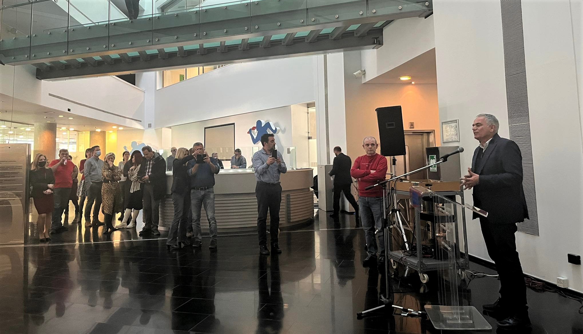 Σκουρλέτης – Αχτσιόγλου: Προτεραιότητα η προστασία των θέσεων εργασίας και των εργασιακών σχέσεων