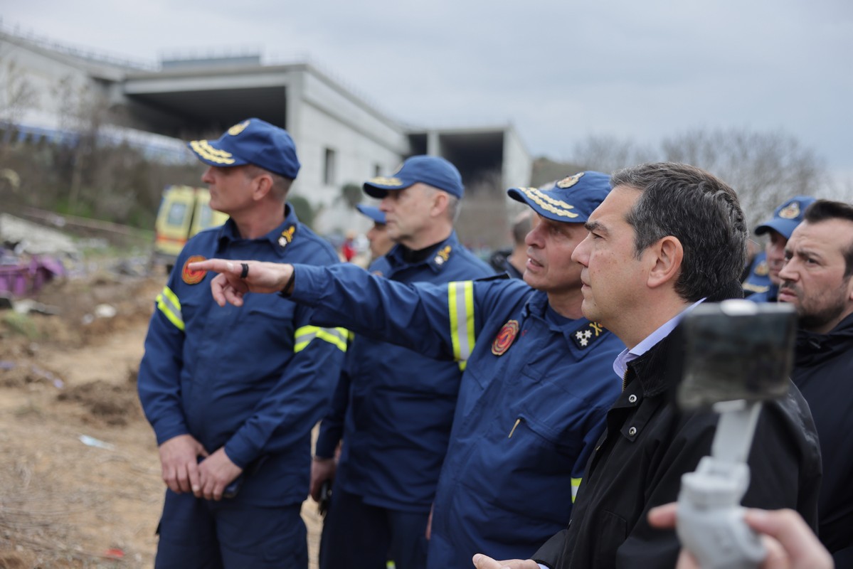 Τσίπρας από Τέμπη: Ζούμε μία αδιανόητη τραγωδία (video)