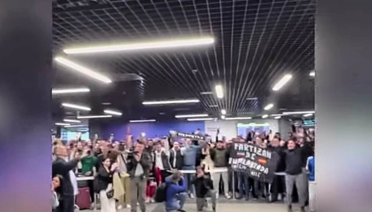 Υποδοχή «ηρώων» για τους παίκτες της Παρτιζάν