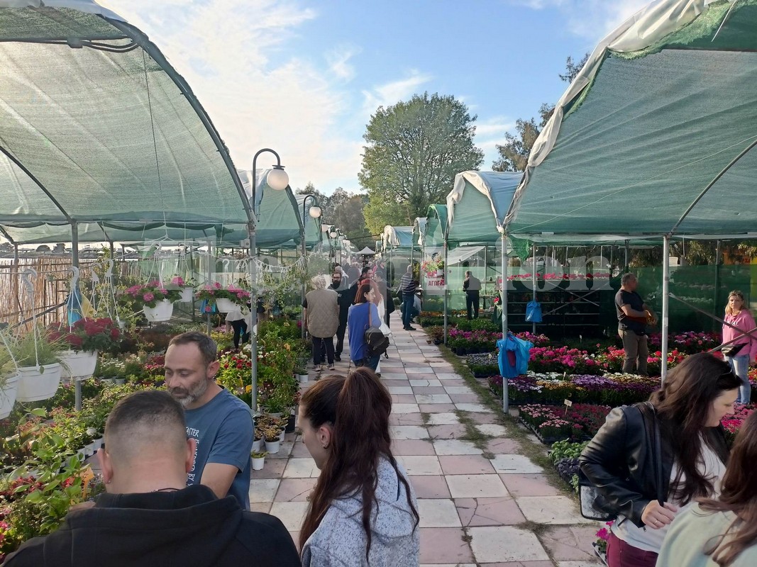 35η Ανθοκομική Έκθεση Καλαμαριάς: Εγκαίνια με πλήθος κόσμου από όλη τη Θεσσαλονίκη (ΦΩΤΟ+VIDEO)