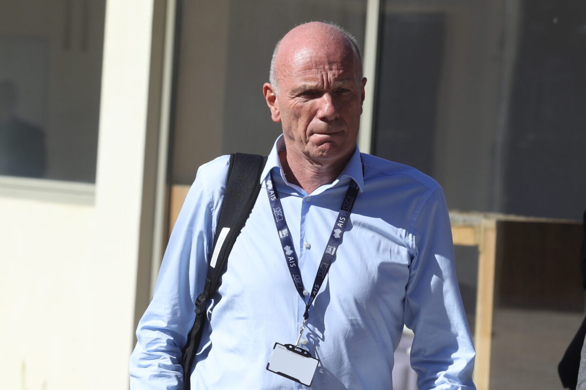 Μπένετ: «Θα μειώσουμε κατά το ήμισυ τους ξένους διαιτητές – Ο Μπριχ είναι παγκόσμιας κλάσης»