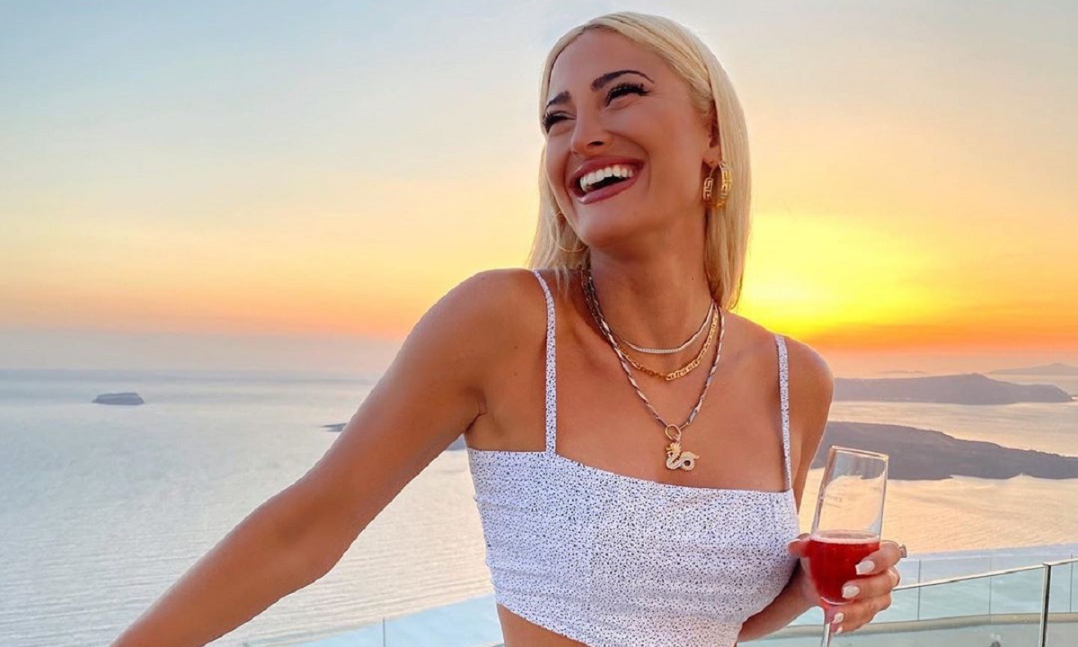 Ιωάννα Τούνη: Ο πρώην αναρωτιέται αν βγαίνω με κάποιον – Οι φίλοι αν θα παντρευτώ – Εγώ δουλεύω όλη μέρα