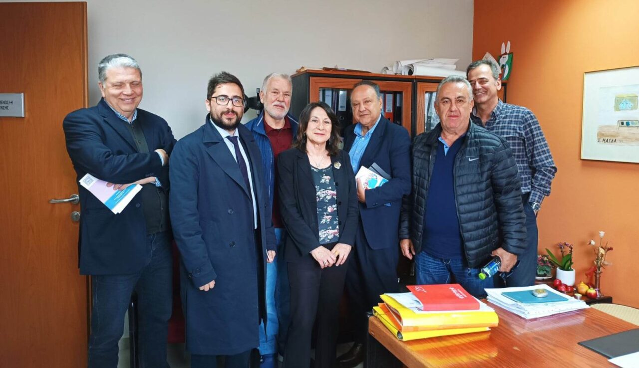 Αγγελούδης,