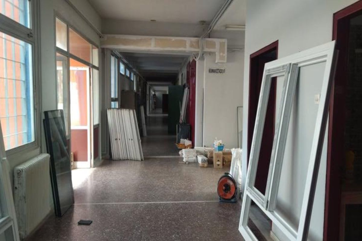 Επισκευαστικές εργασίες σε όλα τα σχολεία του Δ. Χαλκηδόνος (ΦΩΤΟ)