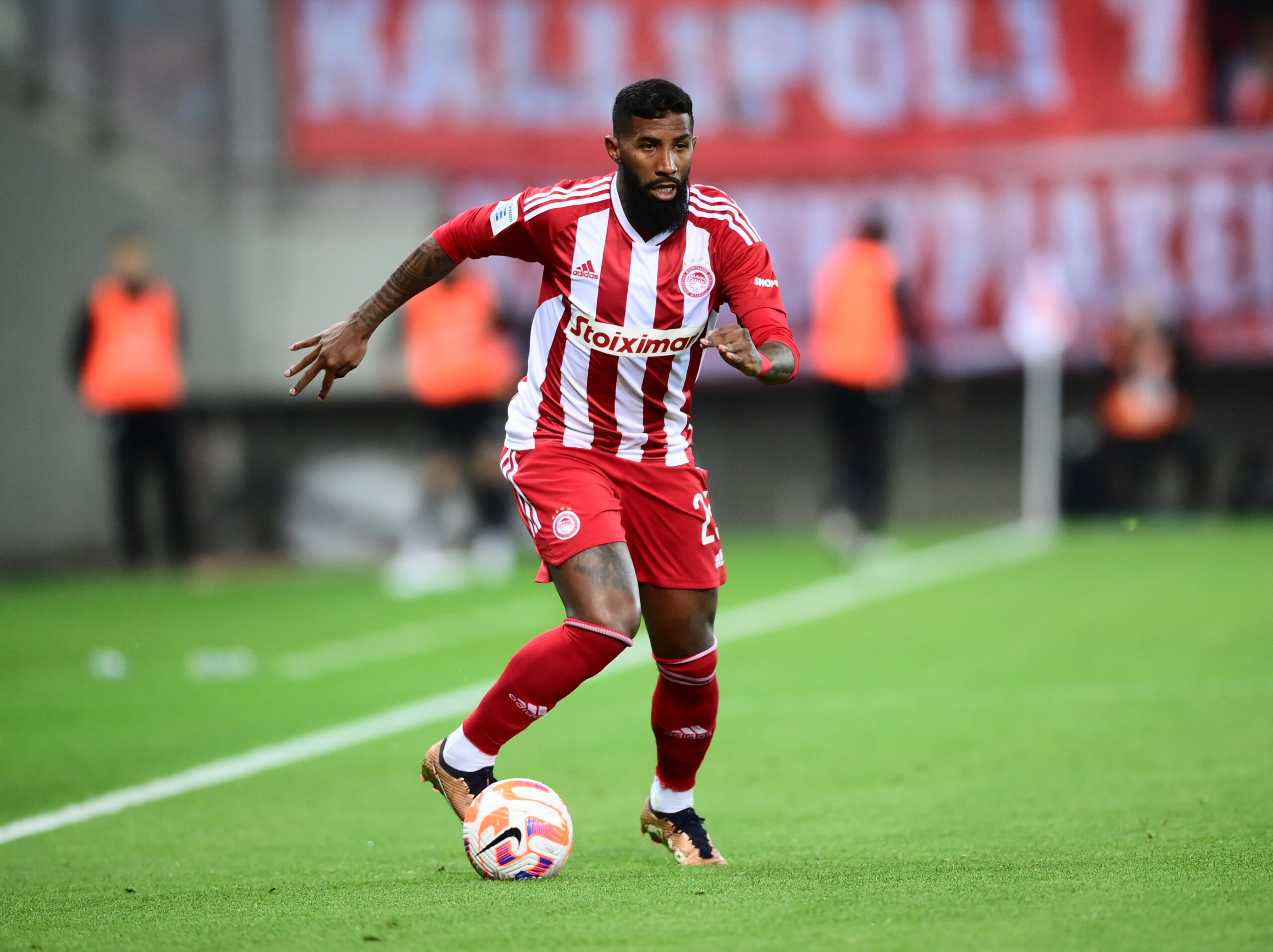 Νέα επίθεση Ολυμπιακού σε ΕΠΟ: «Είστε στημένοι, παραιτηθείτε»