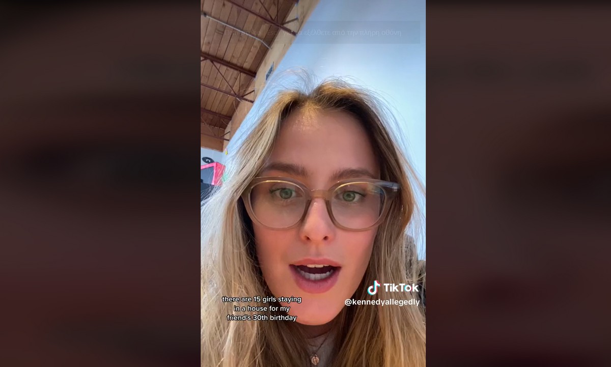 TikToker ανακάλυψε κρυφή κάμερα σε μπάνιο Airbnb (VIDEO)