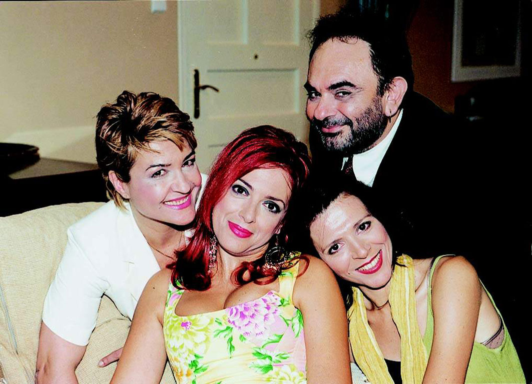 Σαββατογεννημένες: 9+1 fun facts για την πρώτη σειρά του Καπουτζίδη (VIDEO)