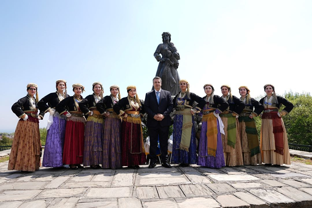 Στη Νάουσα για την επέτειο του Ολοκαυτώματος ο Απόστολος Τζιτζικώστας (ΦΩΤΟ)