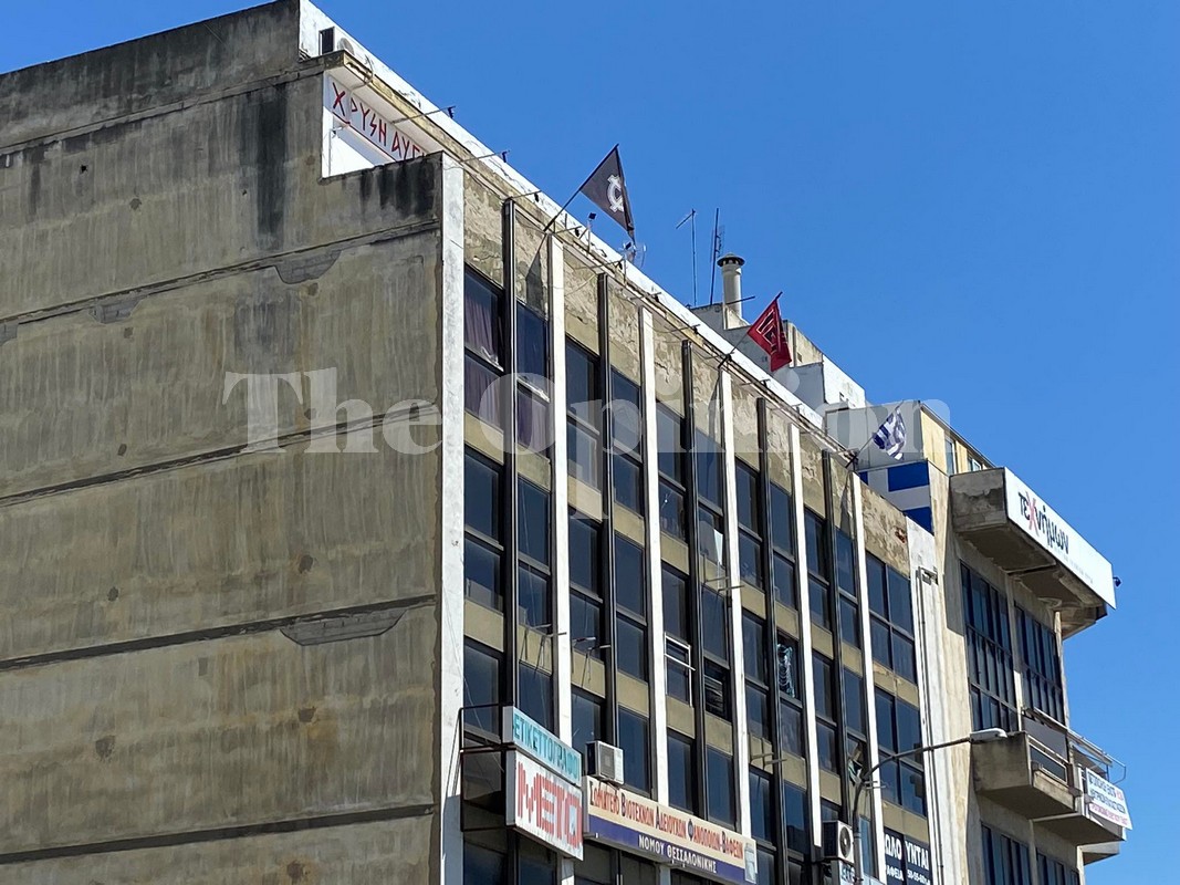 Στο στόχαστρο της ΕΛΑΣ τα γραφεία της Χρυσής Αυγής στη Θεσσαλονίκη